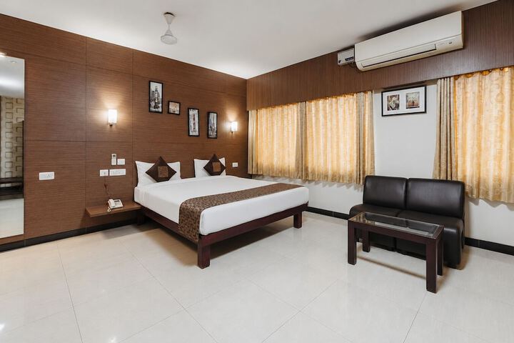 Room 17 of 30