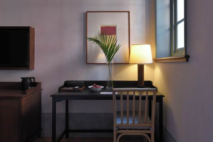 Room 26 of 61