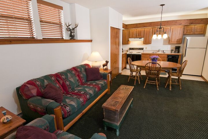 Room 47 of 100
