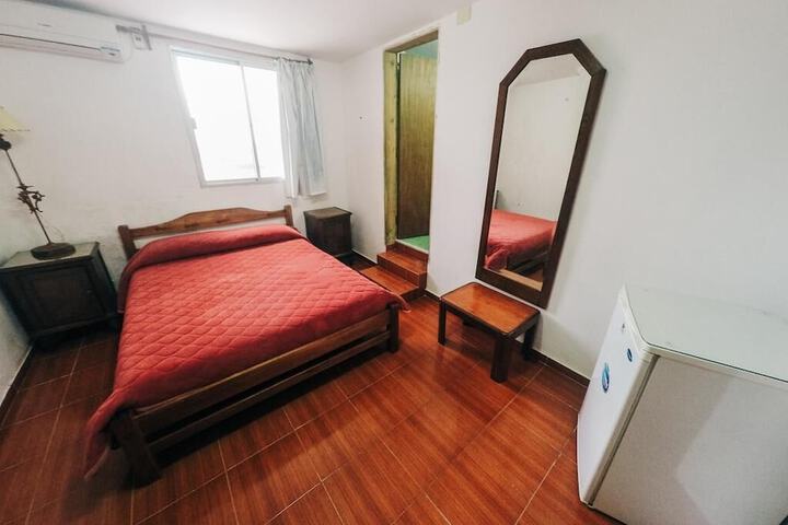 Room 7 of 33