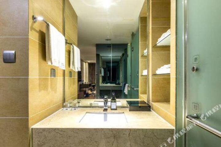 the Posh Hotel