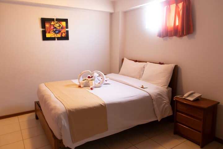 Room 16 of 28