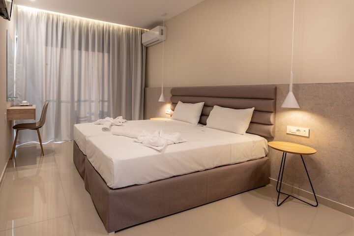Room 15 of 24