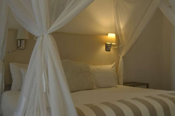 Room 12 of 62