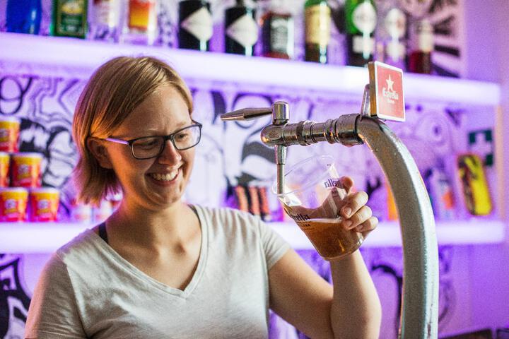 Bar