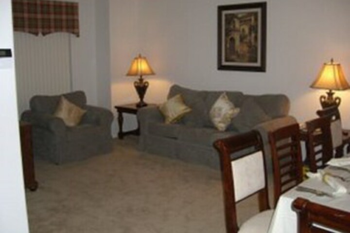 Room 12 of 108