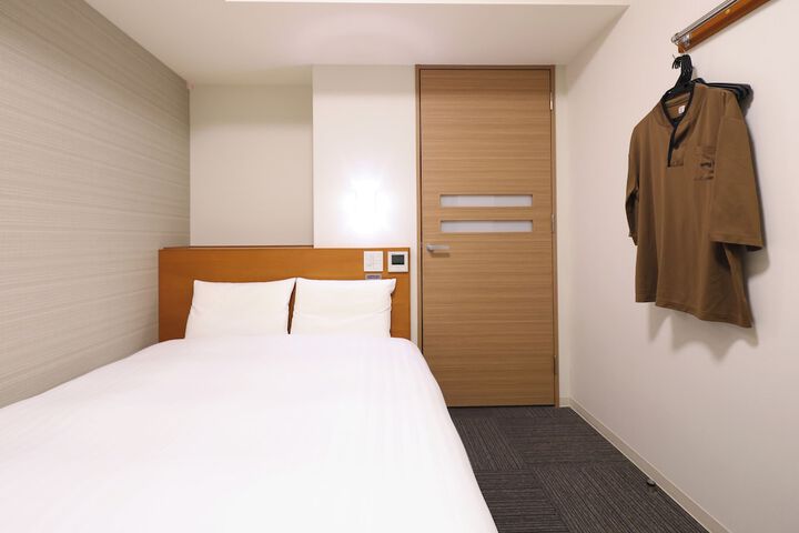 Room 17 of 149