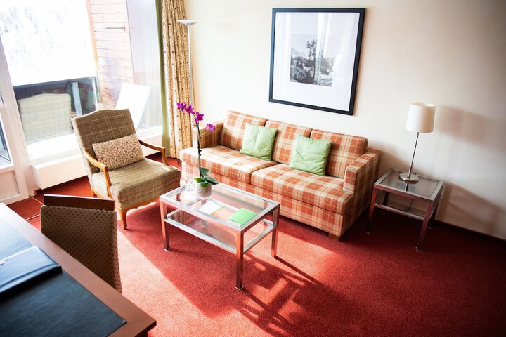 Room 25 of 93