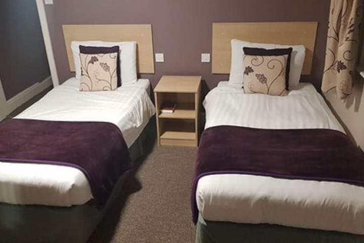 Room 9 of 41