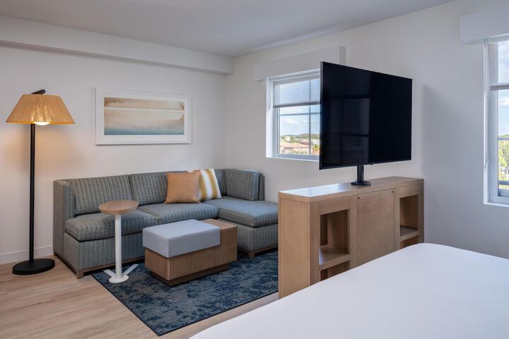 Room 19 of 48