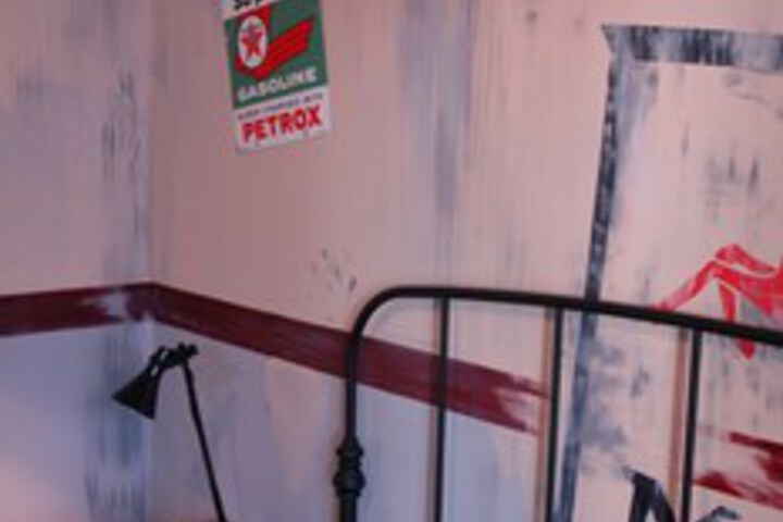 Room 8 of 19