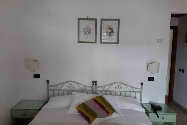 Room 7 of 67