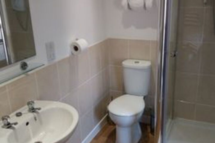 Room 2 of 31
