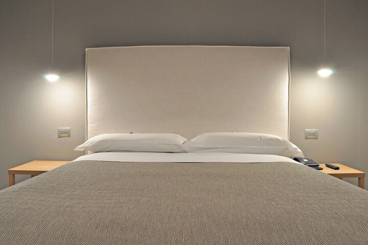 Room 11 of 72
