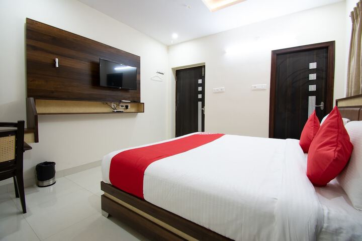 Room 2 of 12