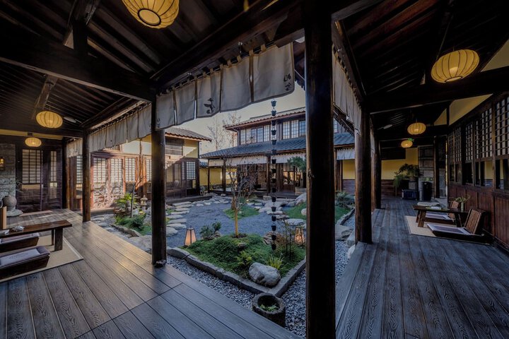Hotel Exterior 135 of 139