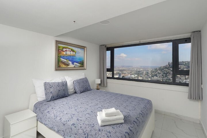 Room 65 of 123