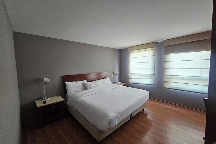Room 11 of 21