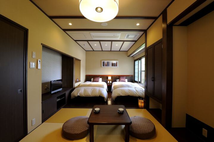 Room 25 of 57