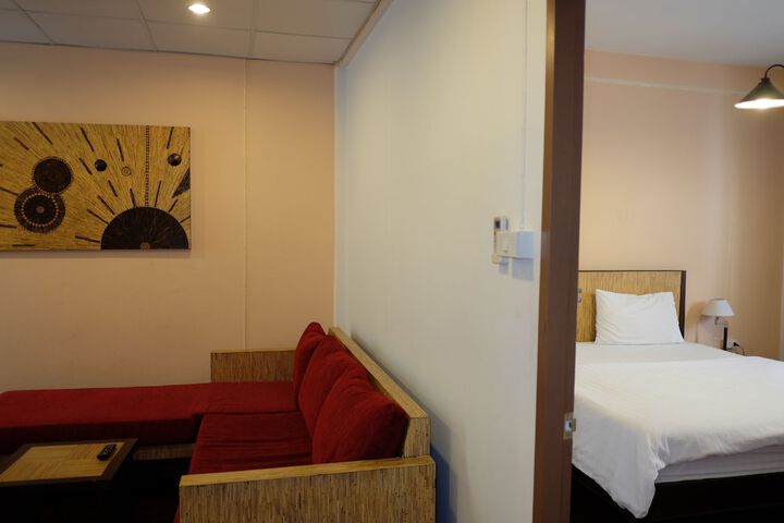 Room 27 of 57