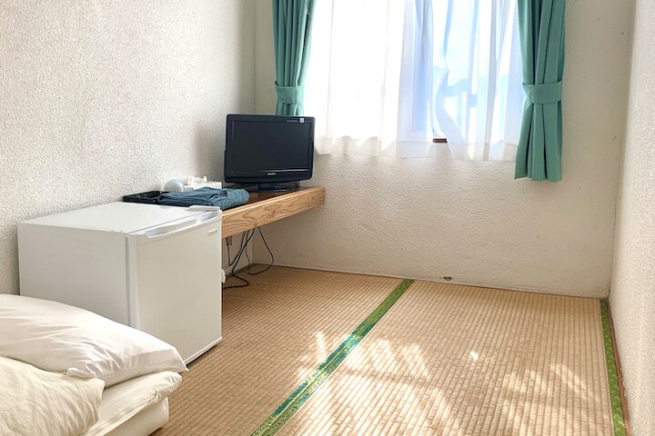 Room 11 of 69