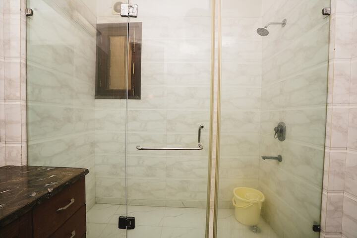 Room 26 of 39