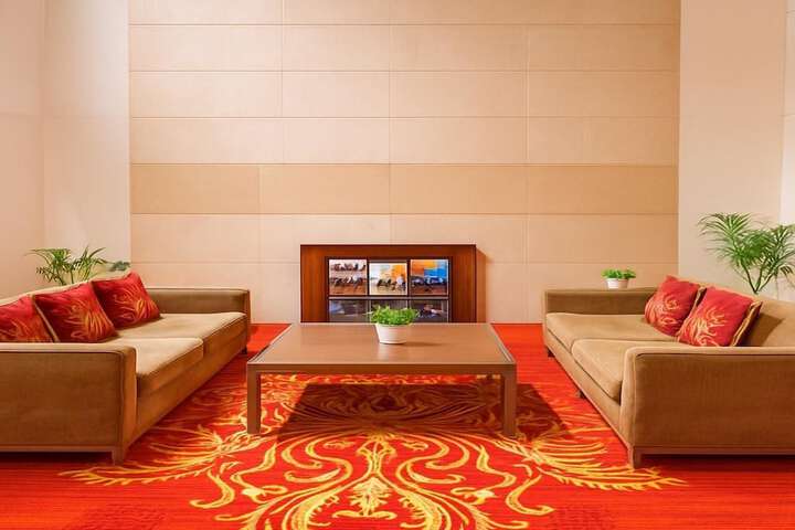 Guest Lobby