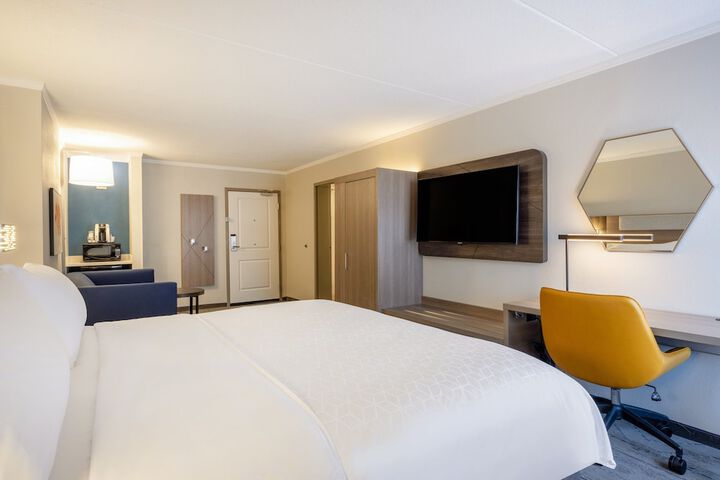 Room 13 of 56
