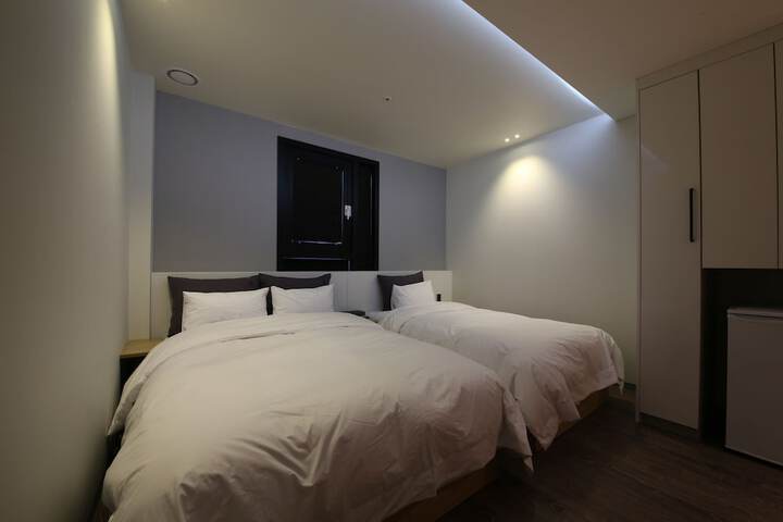 Room 22 of 41