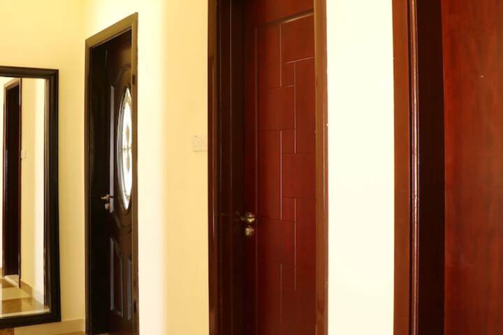 Room 17 of 32
