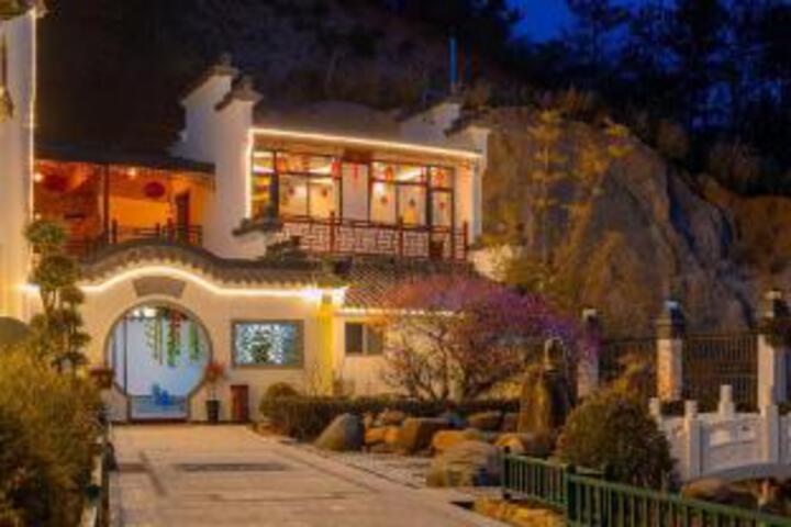 Floral Hotel·Huiyuan Residential Accommodation (Tianzhu Mountain Scenic Area Store)