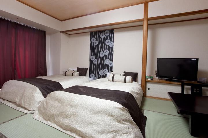 Room 5 of 31