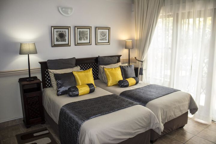Room 2 of 17