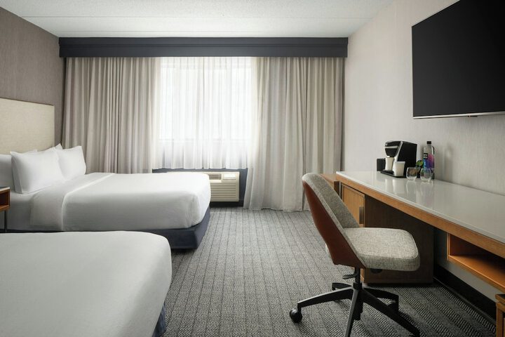 Room 18 of 50