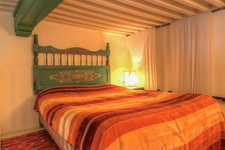 Room 26 of 266