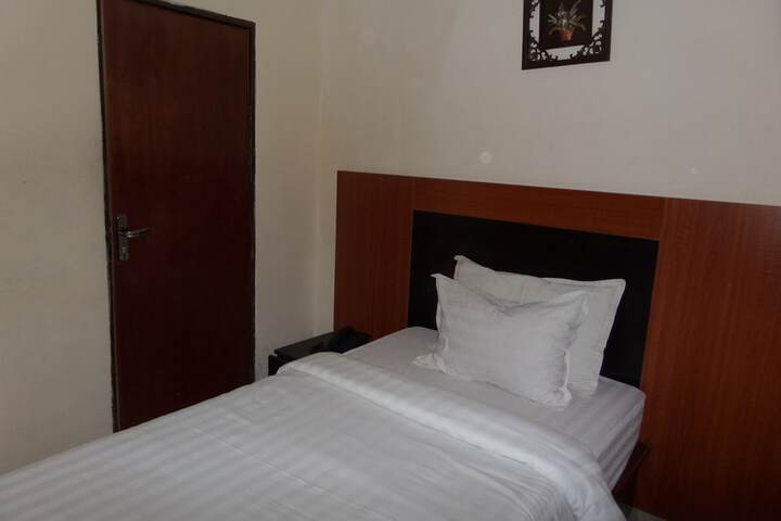 Room 7 of 23