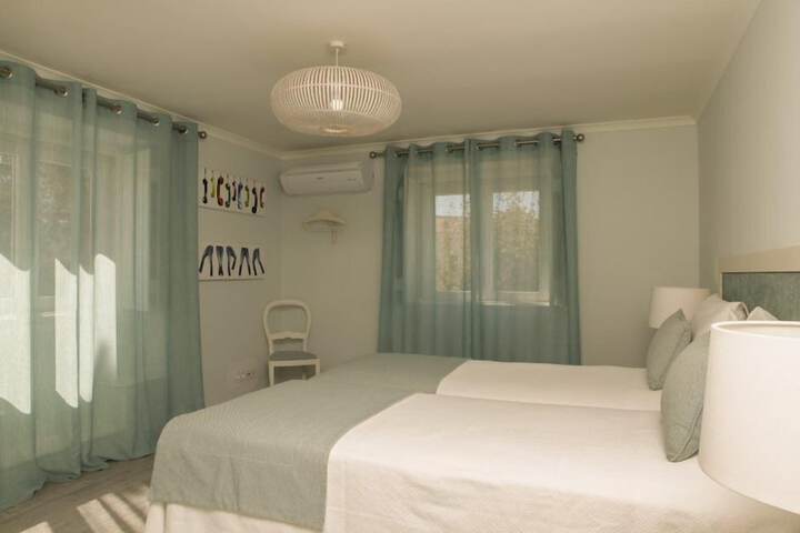 Room 74 of 165