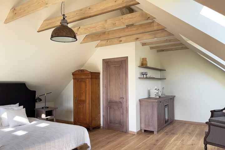 Room 43 of 149