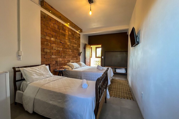 Room 14 of 50