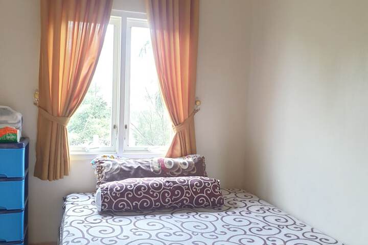 Room 4 of 58
