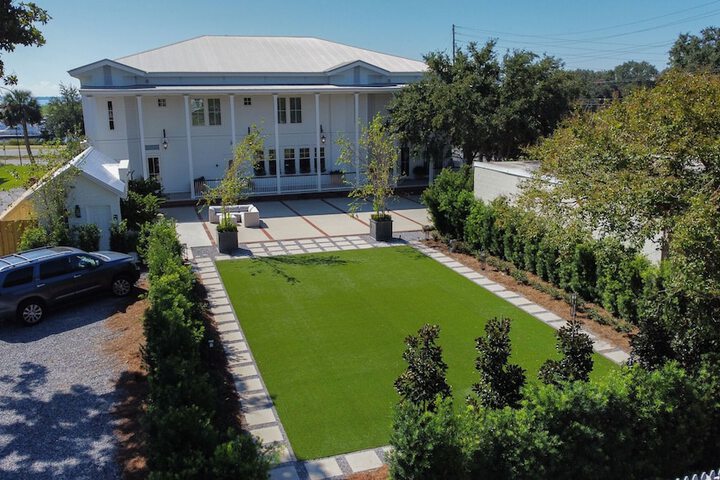 Hotel Exterior 45 of 46