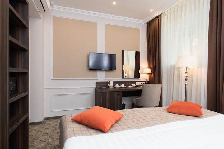 Room 33 of 55