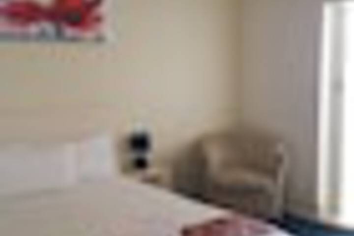 Room 29 of 102