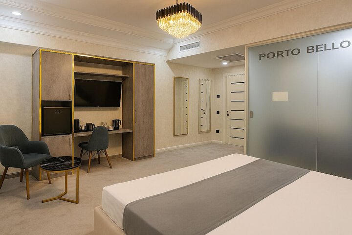 Room 21 of 74