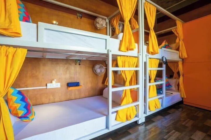 Room 8 of 29