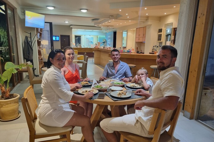 Dining 102 of 157