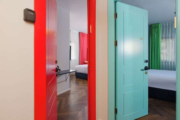Room 26 of 64