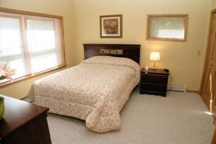 Room 9 of 37