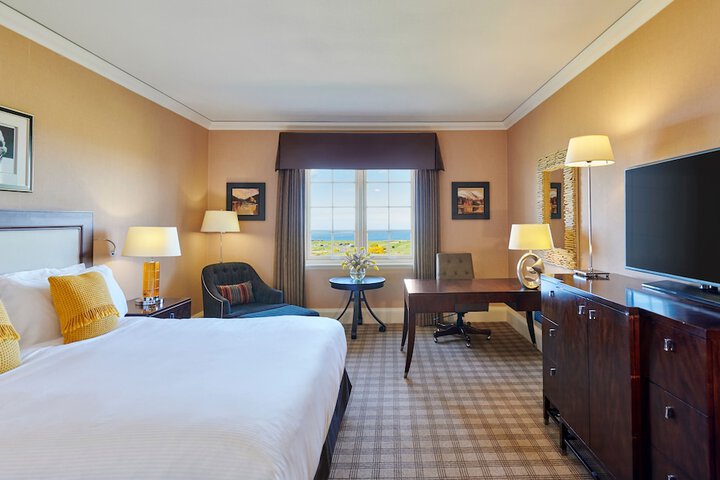 Room 15 of 72