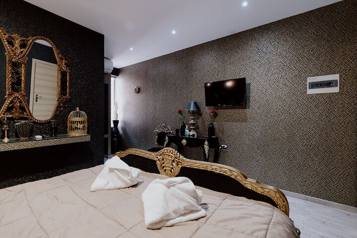 Room 43 of 120